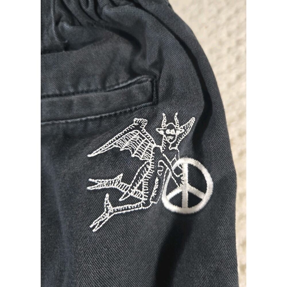 Obey Cargo Pants Womens 26 Black Wide Leg Embroidered Streetwear Skate Y2K #118 - Picture 5 of 8